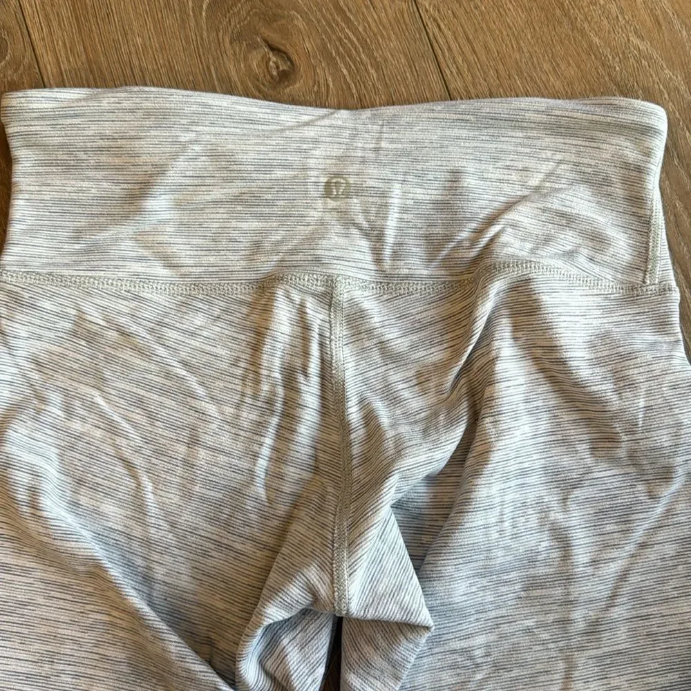 LULULEMON GRAY HEATHERED ALIGN LEGGINGS CROPPED SIZE 4